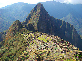 dal&scaron;&iacute; klasick&yacute; pohled na Machu Picchu