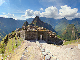 vchod do kamenn&eacute;ho puebla