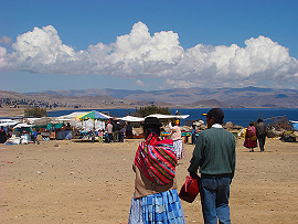 bol&iacute;vijsk&eacute; free-shopy nad jezerem Titicaca