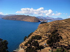 terasy nad pob�e�&iacute;m Isla del Sol