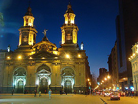 katedr&aacute;la na Plaza de Armas