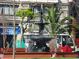 font&aacute;na na Plaza Echaurren
